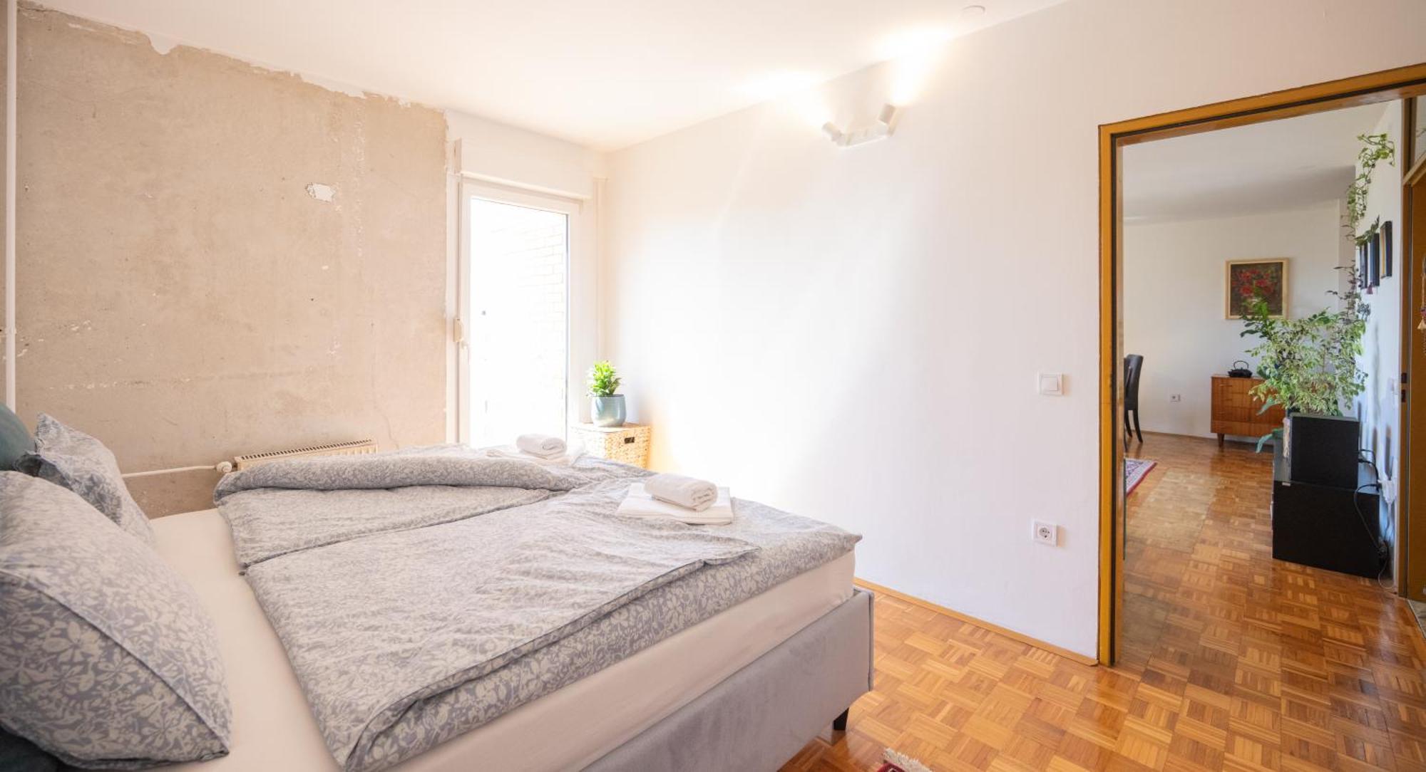 The Zen Apartma