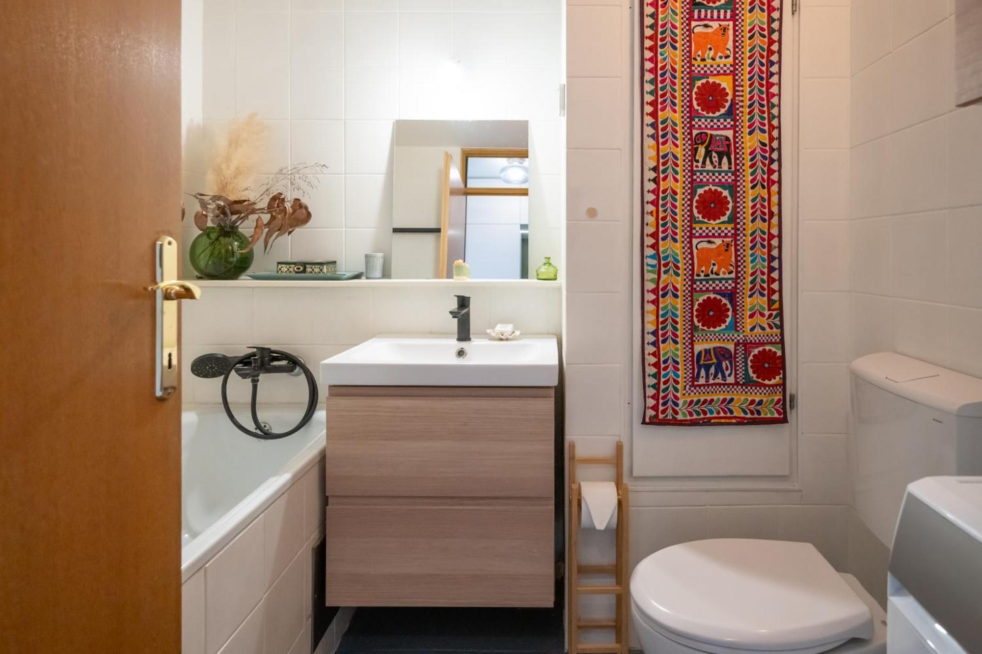 The Zen Apartma